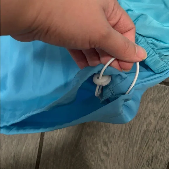 Buc-ee's Beaver Color Block Pastel Windbreaker Size Medium - Picture 3 of 6